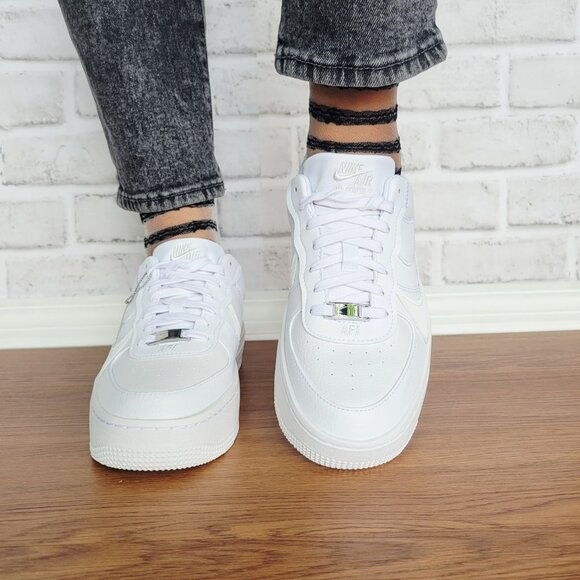 ❤️Nike Air Force 1 PLT.AF.ORM Sz 7.5 Womens Shoes Basic Sneaker White DJ9946-100 - Picture 6 of 12